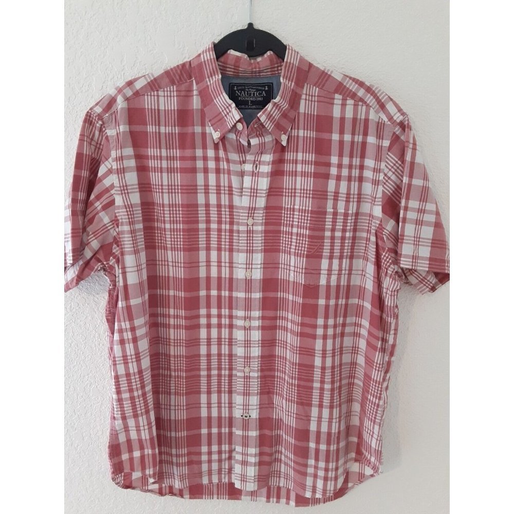 Nautica Men's Button Down Up Shirt Size L Red White Logo 100% cotton